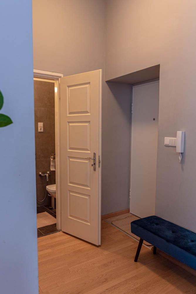 Maria Topfive With Free Private Parking Apartment Budapesta Exterior foto